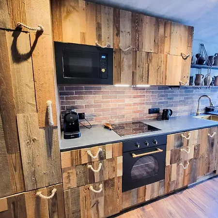 Le Repaire Des Pirates Logement Magique Sainte-Croix-en-Plaine Esterno foto